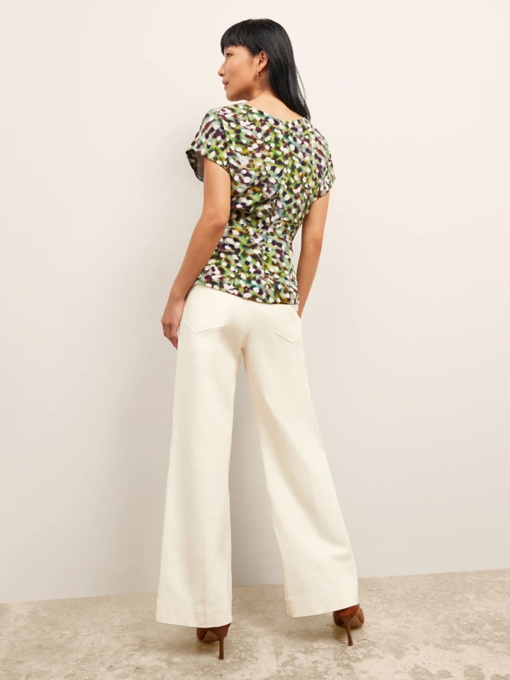M.M. LaFleur The Nejvi Top - Washable Silk Short Sleeve Spotlight Print M - Picture 9 of 10